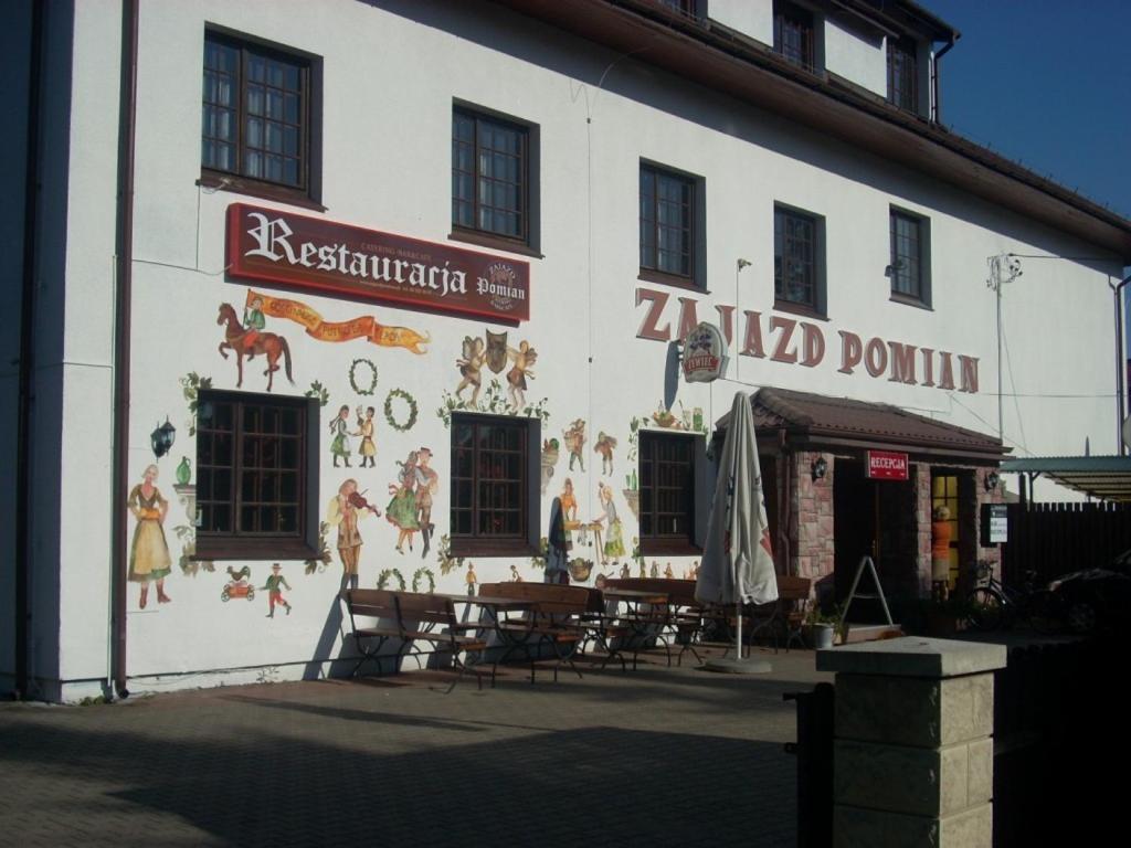 Zajazd Pomian Ozarow Mazowiecki Extérieur photo