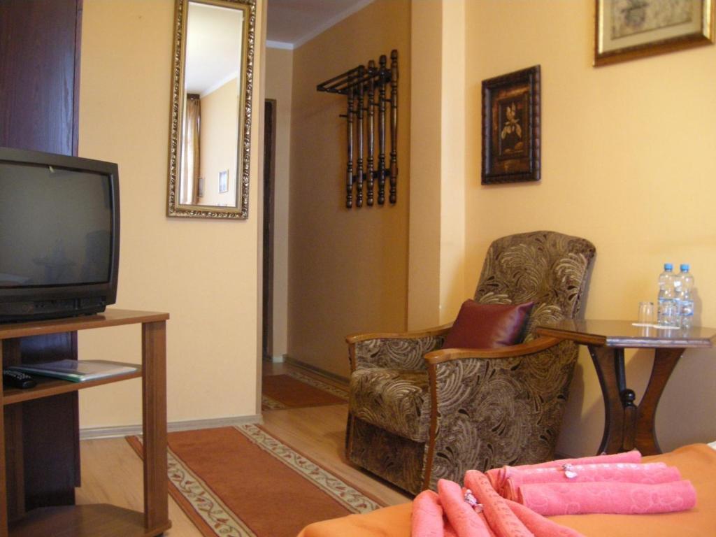 Zajazd Pomian Ozarow Mazowiecki Extérieur photo