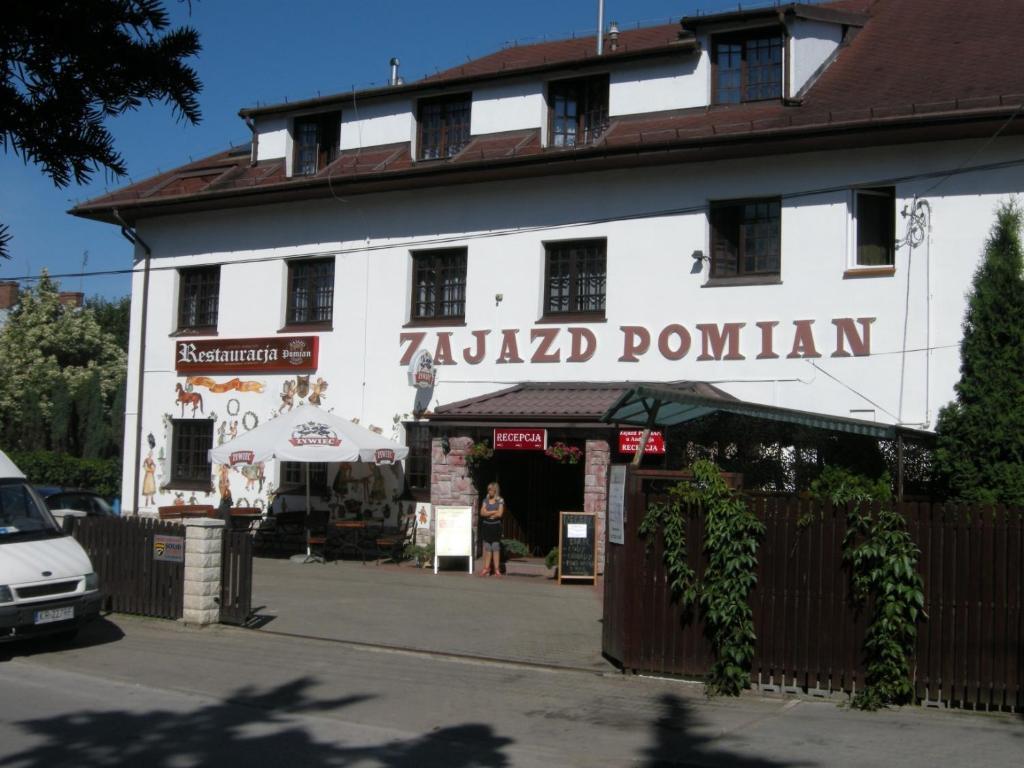 Zajazd Pomian Ozarow Mazowiecki Extérieur photo
