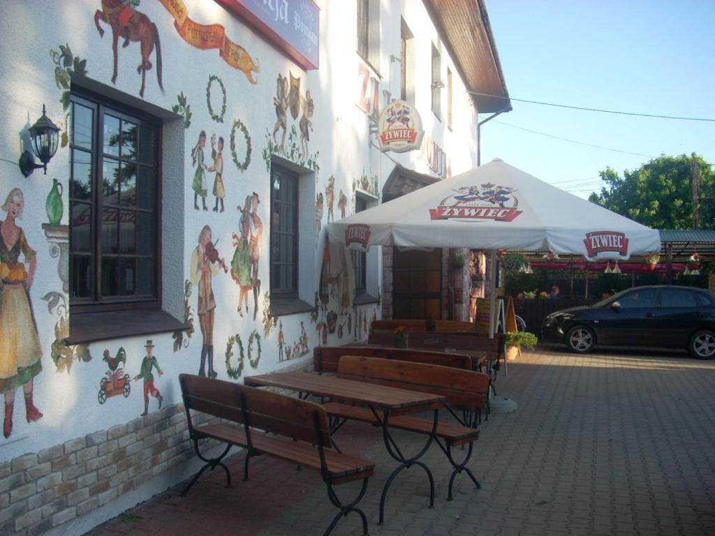 Zajazd Pomian Ozarow Mazowiecki Extérieur photo